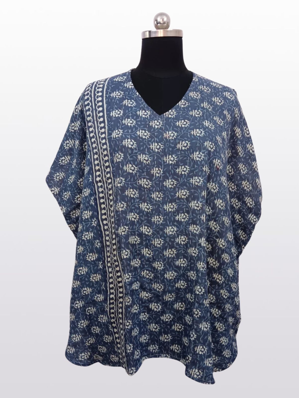 kantha poncho